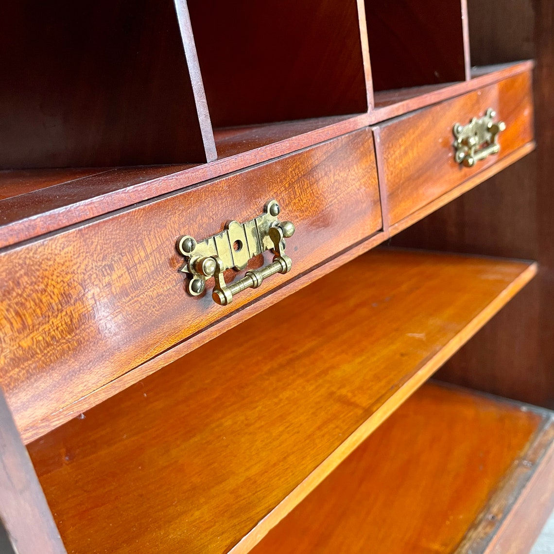 Archivador eduardiano de caoba con 4 agujeros de paloma 2 | Etsy