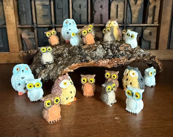 Miniature resin owl. Choose your size and colour