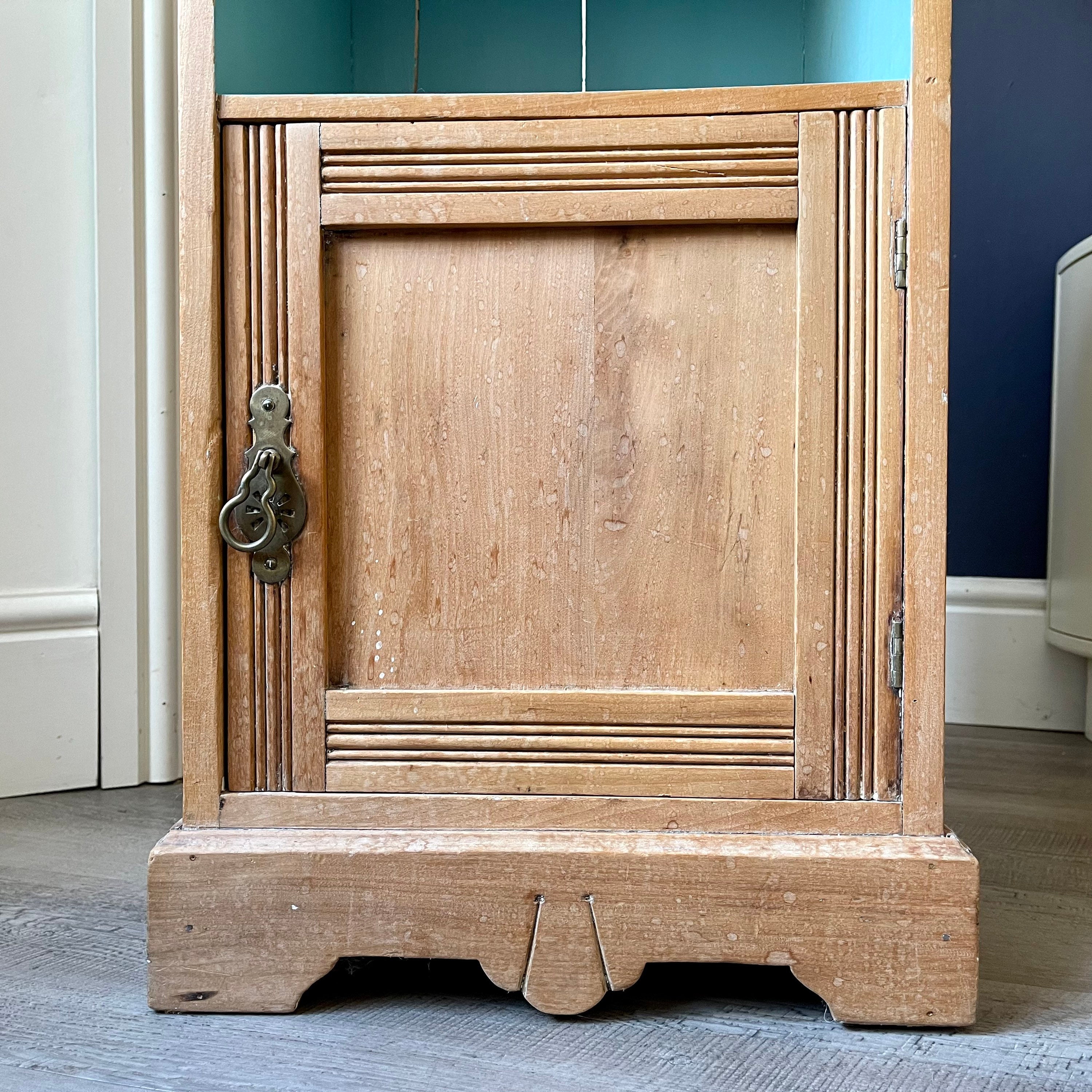 Gabinete rústico vintage con estante y puerta | Etsy