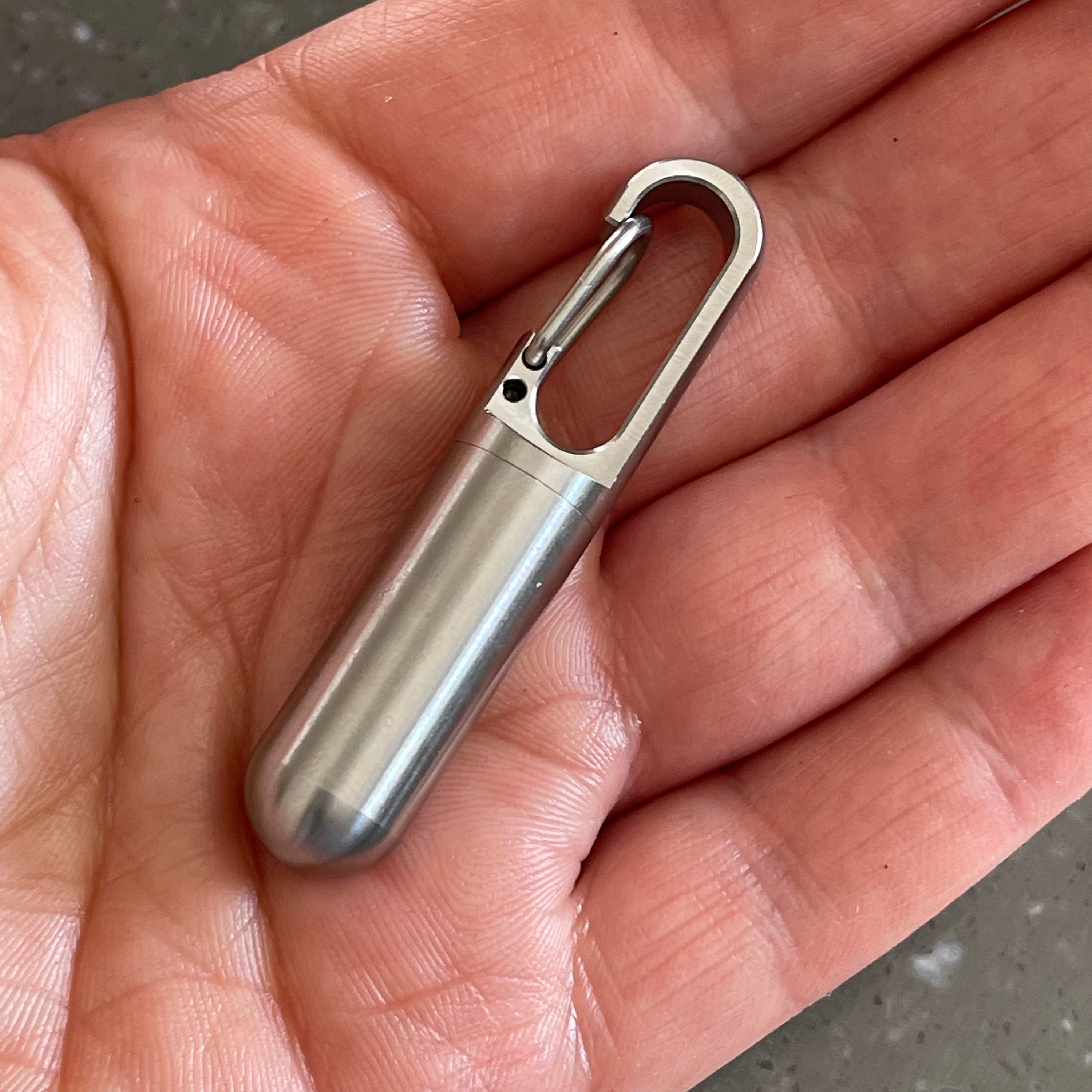 Best keychain deals pill holder