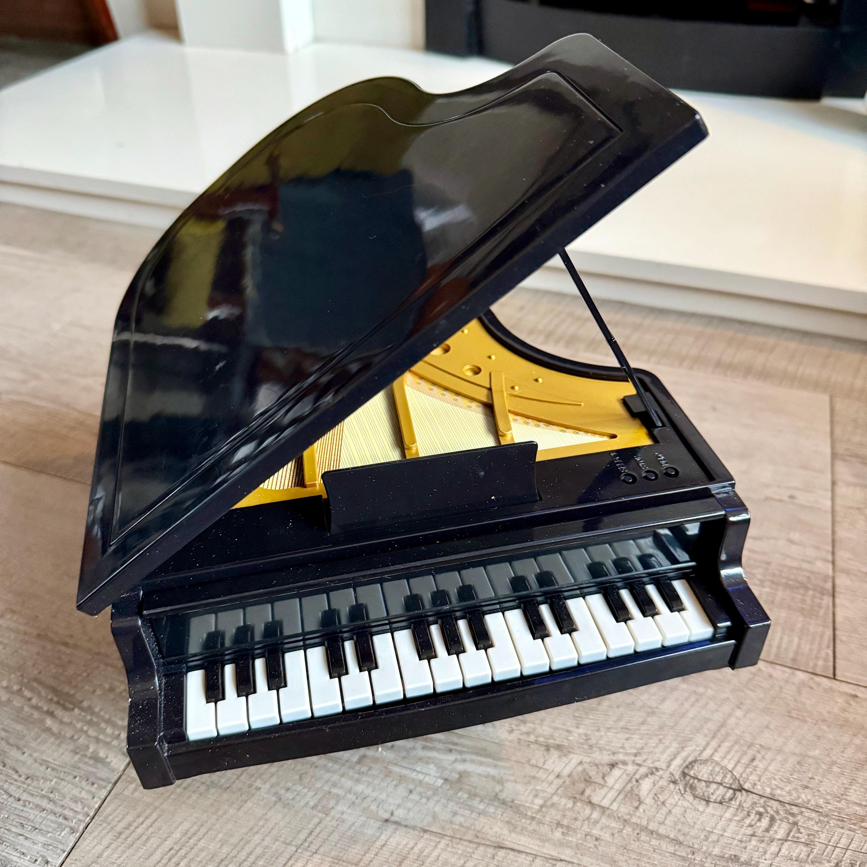 Miniature Piano Jouet Ancien – Baby Piano Pour Enfant – Vintage Déco