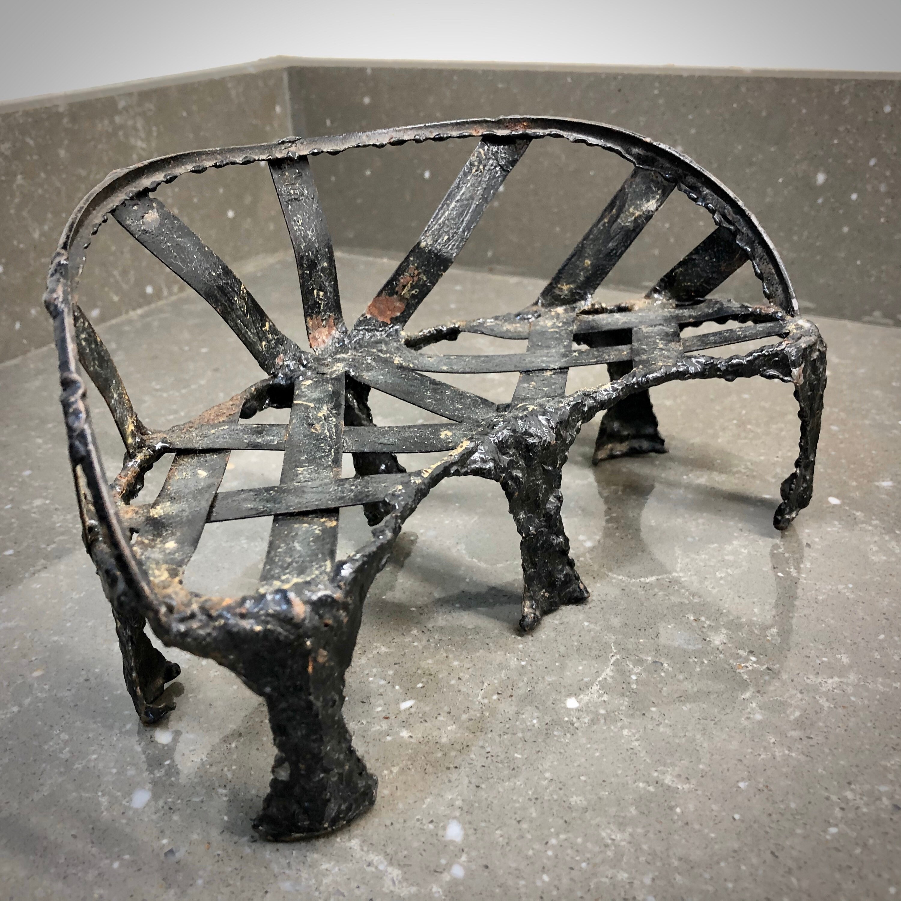 Vintage Schrott Metall Miniatur Sitz. Gusseisen-Effekt aus | Etsy