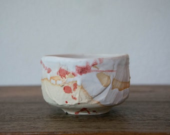 Wabi sabi Chawan in white glaze with red drops, tea bowl for matcha, wabi sabi chawan, matchawan ceramic bowl for chanoyu