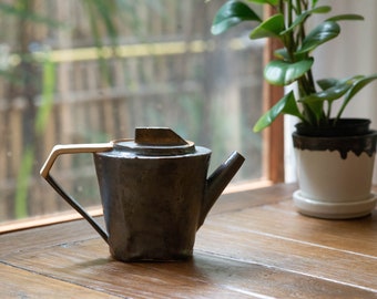 Black Teapot 400 ml, black glaze and white clay, industrial style handmade teapot, glazed inside, integrated filter