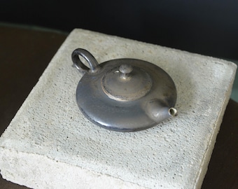 Pancake Teapot for Gong Fu Cha | Flat Boy | 100ml artisan flat teapot