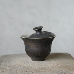 Gaiwan in matt black glaze - 150ml - handmade gaiwan, lided cup tea infuser, artisan gaiwan teapot for gong fu cha