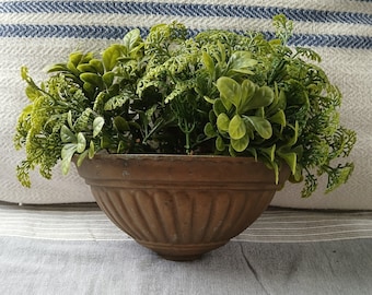 Cast metal container with 2 hanging holes/wall pocket/wall planter fake greenery