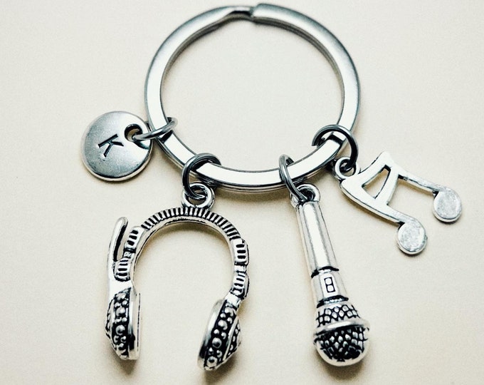 Keyring Headphones, Hand Stamped Keyring, Initial Keyring, Music Keyring, Keychain Headphones, DJ Keyring, Music Gift, Personalized Keyring