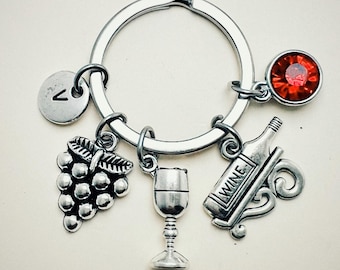 Wine lover keychain, wine lover gift, Wine keychain, wine jewelry, wine, red wine, white wine, wine glass, grape, grape charm, Italy