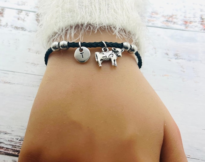 Cow Bracelet, Cow Charm Gift, Cow Lovers Gift, Cow Jewelry, Dairy Farmer Gift, Farmer Wife Gift, Bull Bracelet, Kids Cow Gift, Animal Lover