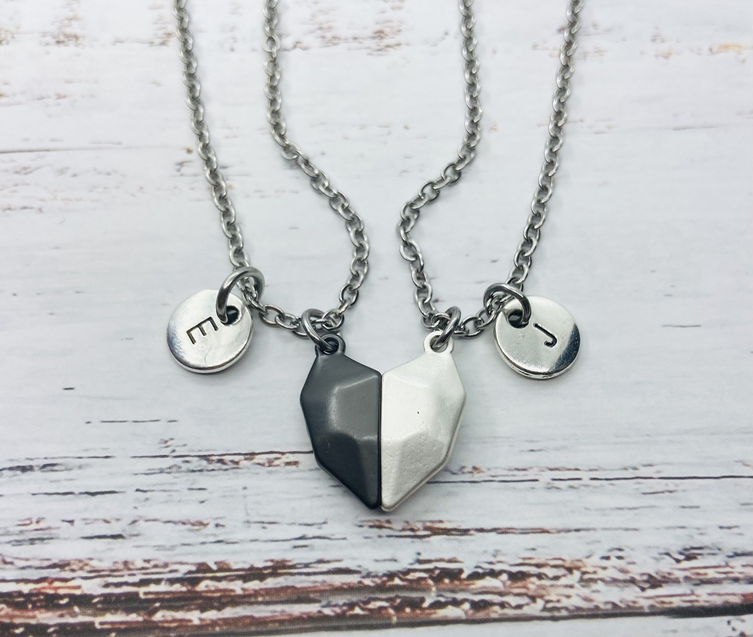 2Pcs Magnetic Couple Necklace Lovers Heart Pendant Distance Faceted Charm  Necklace Women- 280 ALPHA BLACK PENDANT