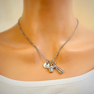 Baking gifts, baking necklace, baker necklace, baker gifts, gifts for baker, gifts baking, chef necklace, pastry chef, cooking gifts,