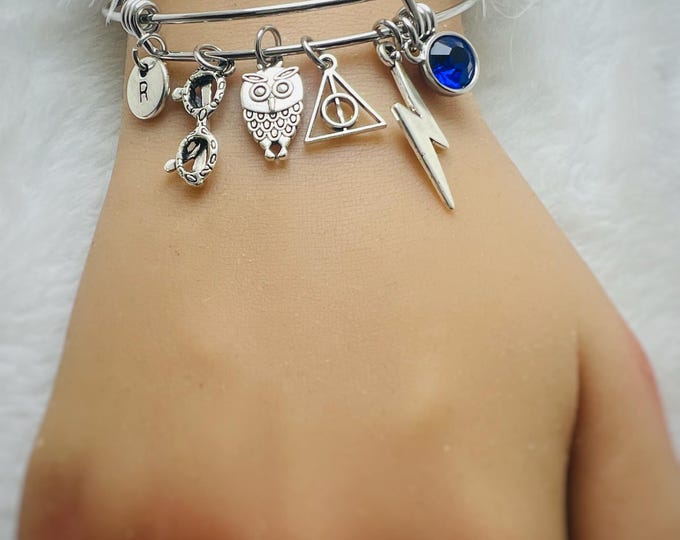 Harry Charm Bracelet, Bangle, Charm Bracelet, Hogwarts Charm Bracelet, Magic Lovers Gift, Witchcraft, School of Magic