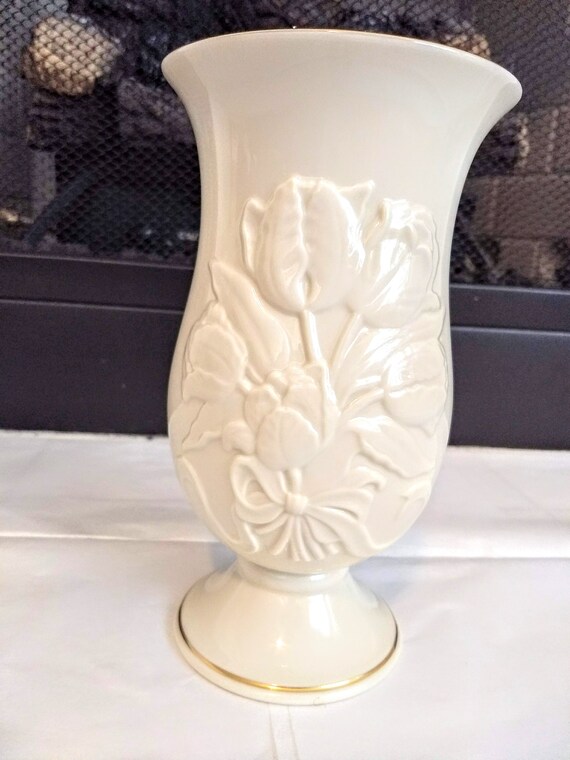 Lenox Flower Vase Tulip Splendor Fine Ivory Gold Trim Table Etsy