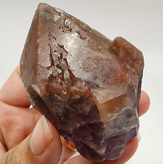 トライゴーニックレコードキーパー付きラフレッドキャップアメジスト