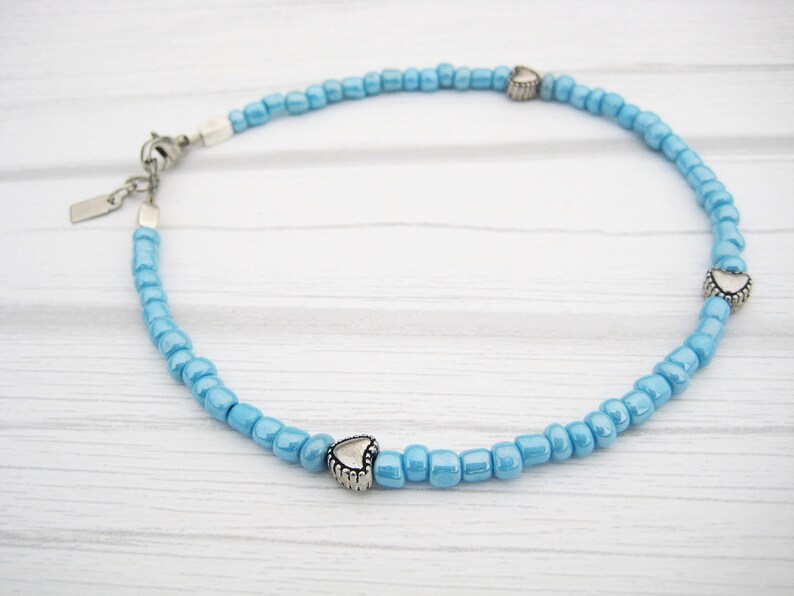 ankle bracelet light blue glass beads silver hearts