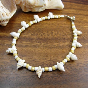 shell ankle bracelet | everyday anklet | beachy body jewelry | handmade in Florida