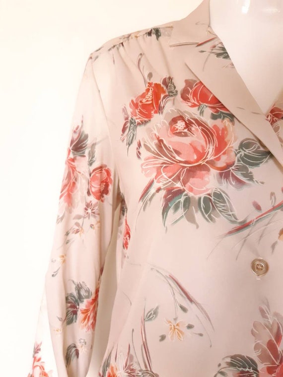 Vintage blouse with roses print, vintage 1960s, s… - image 2