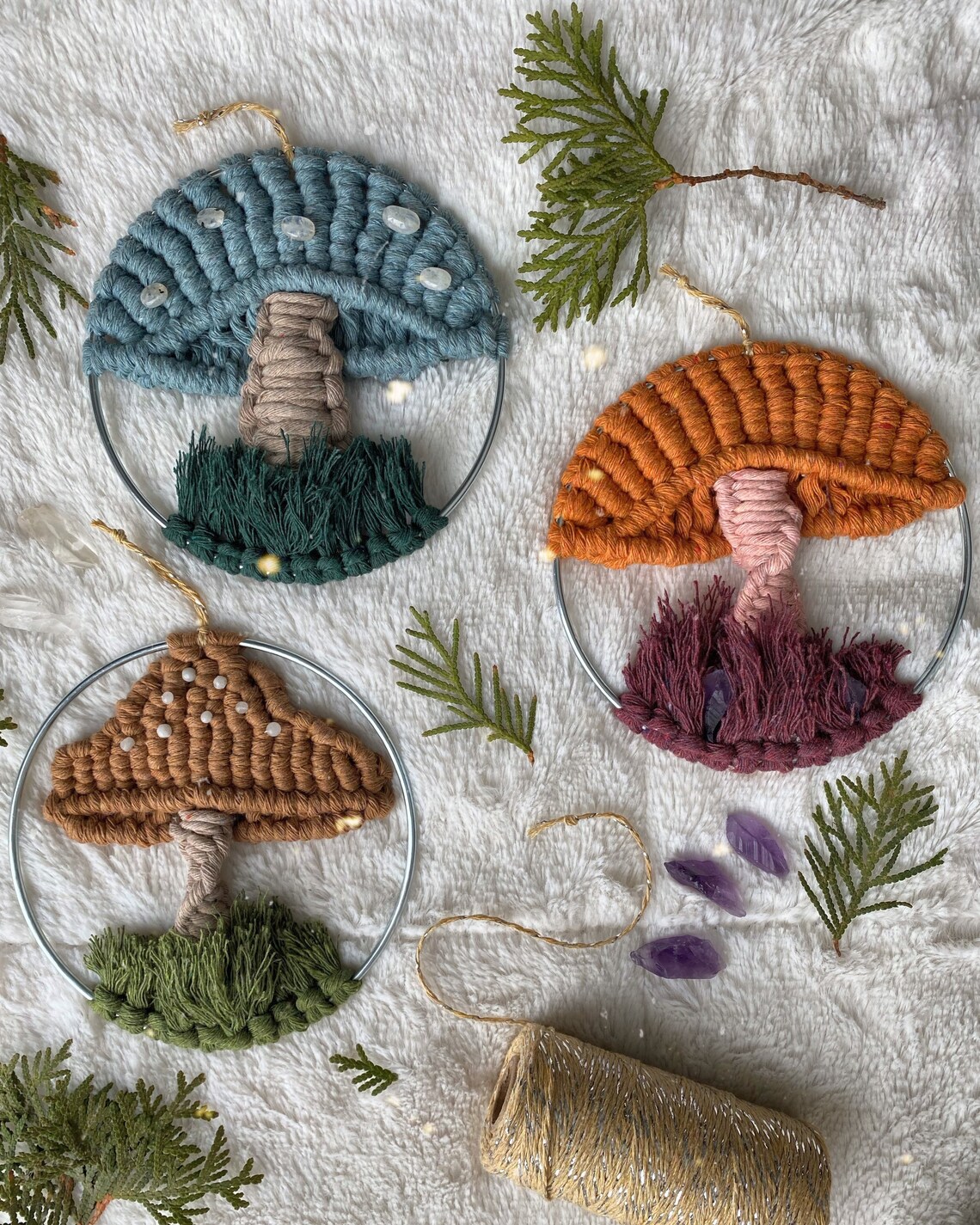 MUSHROOM // custom 5 mushroom circle macrame wall Etsy