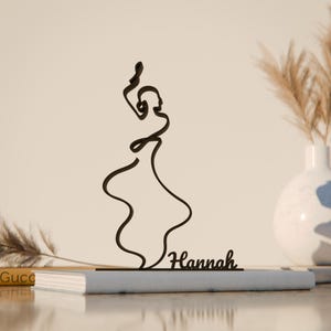 Flamenco Dancer, Customized Line Art Figure, 3D Printed Gift, Unique Dancer Gift Idea, Custom Line Art Sculpture, Minimalist Home Decor
