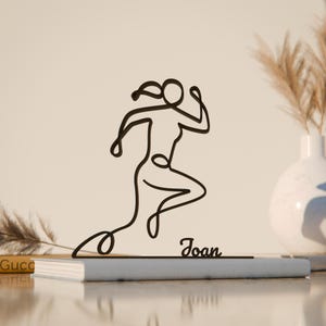 Female Runner, Customized Line Art Figure, 3D Printed Gift, Unique Runner Gift Idea, Custom Line Art Sculpture, Minimalist Home Decor