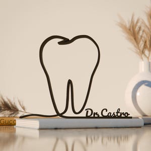 Dentist, Customized Line Art Figure, 3D Printed Gift, Unique Dentist Doctor Gift Idea, Custom Line Art Sculpture, Minimalist Home Decor