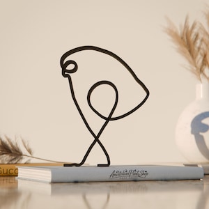 Picasso&#39;s Bird, Line Art Figure, 3D Printed Gift, Unique Picasso Lover Gift Idea, Custom Line Art Sculpture, Minimalist Home Decor