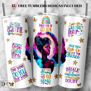 Könnte beinhalten: Drei weiße Becher mit inspirierenden Zitaten und Designs. Der erste Becher hat goldene Sterne und die Zitate "Collect beautiful moments", "Don't lose your fire", und "Be you do you for you". Der zweite Becher hat ein farbenfrohes Aquarelldesign einer Frau mit einem Regenbogen und die Zitate "Kindness is golden", "Let your dreams be your wings". Der dritte Becher hat goldene Sterne und die Zitate "Courage above fear", "Take the risk or lose the chance", und "Inhale confidence exhale doubt".