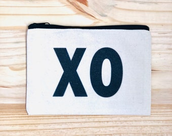XO, canvas bag, zipper bag,toiletry bag, multipurpose bag, pencil pouch, travel bag, accessory bag, makeup bag, cosmetic bag, craft bag