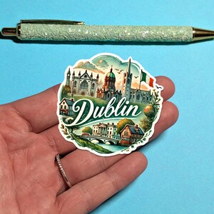 Pegatina de viaje de Dublín - Pegatina de acuarela de Irlanda para maletas, ordenadores portátiles - Regalo de viaje