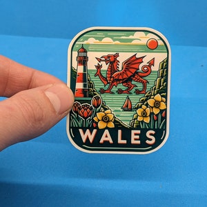 Wales Reiseaufkleber // walisischer Aufkleber für Koffer, Laptop, Auto oder Wasserflasche, Gepäckanhänger, Reisegeschenk