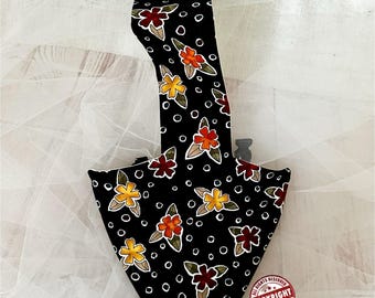 Pañal Duck: Talla M/L. Tirantes ajustables. Diseño exclusivo, hecho a mano en EE. UU.