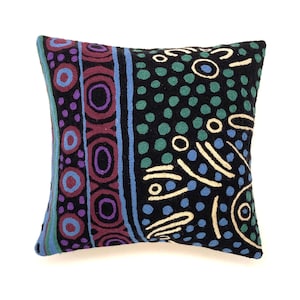 Cushion Cover, 40 cm, Aboriginal, wool, Two Sisters Story, Julie Woods, Living room, Home, Australia, Fair Trade, APY Lands, Papulankutja