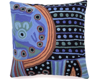 Cushion Cover, 40 cm, Aboriginal, wool, Chainstitch, Two Sisters Story, Julie Woods, Living room, Home, Australia, Fair Trade, APY Lands
