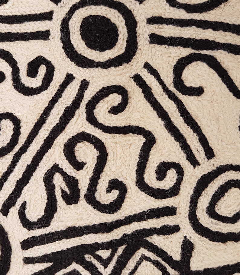 Australia Chainstitch Wool BWA living room Fair Trade Cushion Cover bed Aboriginal Design Pauline Napangardi 30 cm Warlukurlangu