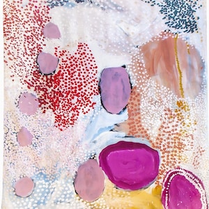 Puede incluir: Pintura abstracta con puntos rosas, rojos y blancos sobre un fondo blanco. La pintura presenta varias formas orgánicas grandes en tonos de rosa y morado.