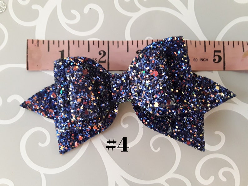 Hair clip,Hair Accesories,Hair Bows,Bows,giro Bow Vinyl Bows,Vinyl Hair Bows,Baby Hair Bow Baby Bows,Baby Bow clip,Hair Bow