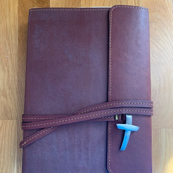 Genuine Leather Latigo Saddlery Wrap Style Bible Cover - Brown and Black