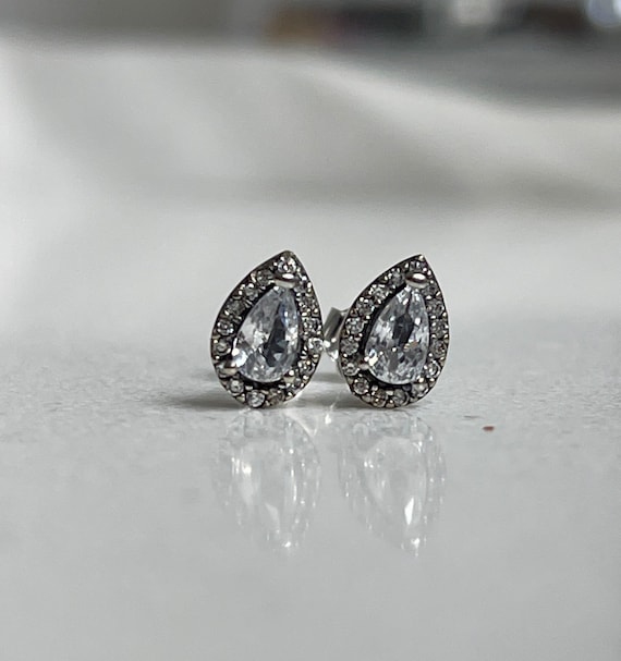 Teardrop pandora earrings store