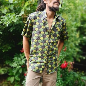 Chemise manches courtes homme • 100% Coton • Motif géométrique • Chemise ethnique • Chemise tribale • Style urbain • Steampunk