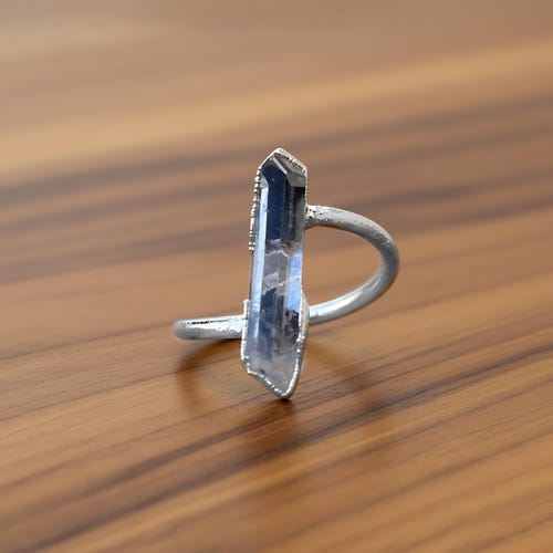 Raw Quartz Pencil Ring \ Handmade Gemstone Jewelry \ Healing Crystal Statement Rings \ Gift for Her