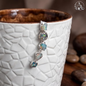 Pendientes trepadores de ópalo en bruto \ Pendientes trepadores artesanales \ Pendientes tipo brazalete boho hechos a mano \ Joyería llamativa para mujer
