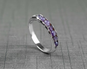 Elegante anillo de piedra mini amatista púrpura, anillo de piedra preciosa, anillo de declaración púrpura, joyería de plata de ley 925, regalo de cumpleaños, anillo para el amor