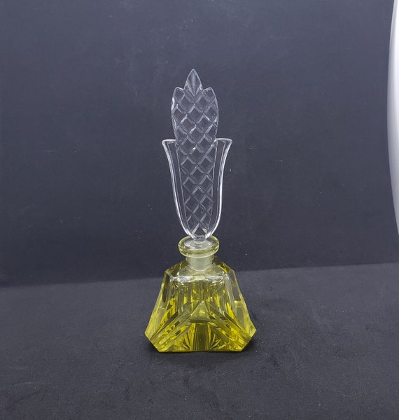 Sparkly Yellow Cut Glass Antique/Vintage Czech Per