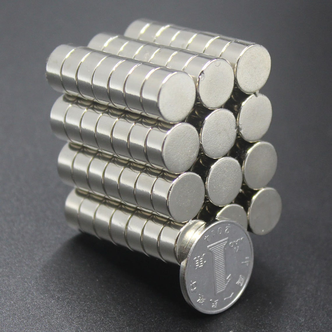 magnet sticking to shoulder magnet sticking to shoulder