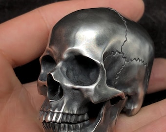 Colgante de calavera de plata con mandíbula móvil, collar de calavera grande, joyería gótica de motociclista, colgante en miniatura hecho a mano Steampunk