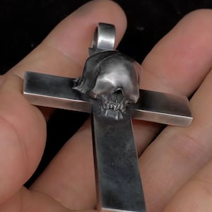 Silver Cross Skull Pendant Vintage Antique Collectable Pendant No Eye Skull Holy Cross Pendant Necklace Gothic Biker Farith Religion Jewelry