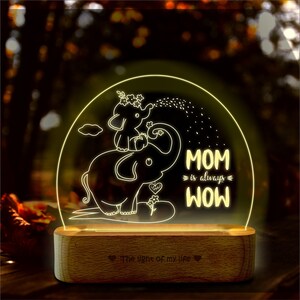 ZOCI VOCI Mom is Wow Mothers Day Gift Lamp image 1