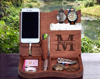 Opberger hout, dockingstation, jubileumcadeau heren, organizer nachtkastje, brilhouder, oplaadstation, houten telefoonstandaard, cadeau man
