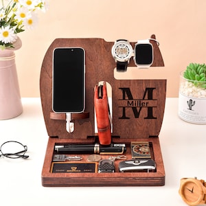 docking station,organizer,men&#39;s organizer,Desk organizer,Personalized men,Phone desk organizer,Wood phone holder,Men Gift,Gift For Men